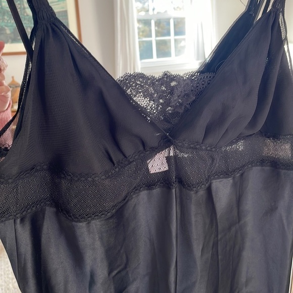 Victoria’s Secret Angels Y2K Black Slip Chemise With Ruffle - Picture 5 of 11